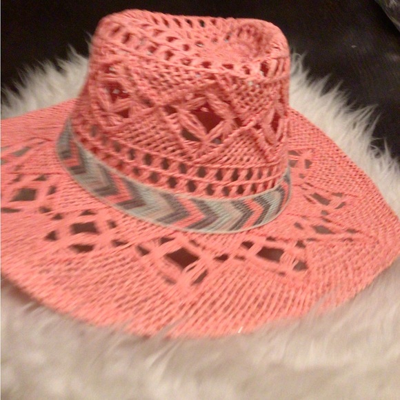 CLEARANCE🌸! Lucca straw rancher - Picture 1 of 2